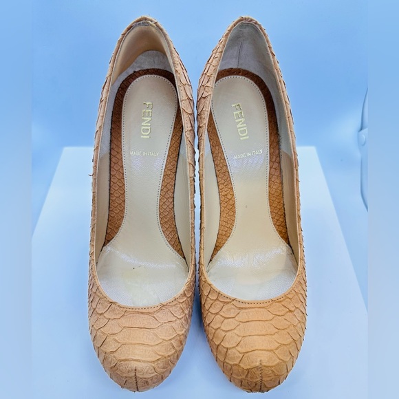 FENDI Décolleté Vitelli Pumps - Picture 2 of 6